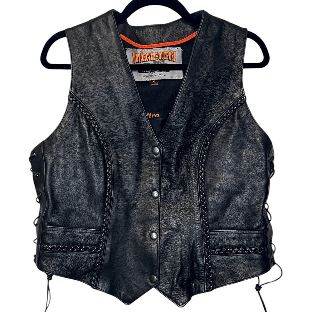 Motorcycle Outpost Leather Biker Vest XL Black Braided Side Lace Snap Front‎